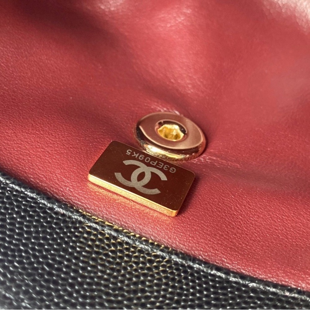 Chanel Black Quilted Shoulder Bag - Picture 2 of 9